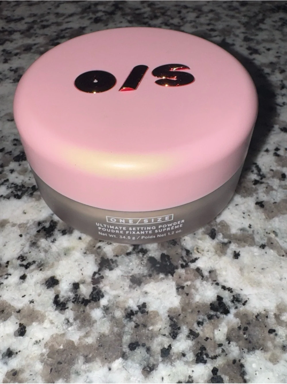 ONE/SIZE Ultimate Setting Powder - Pink Lid, Clear Jar